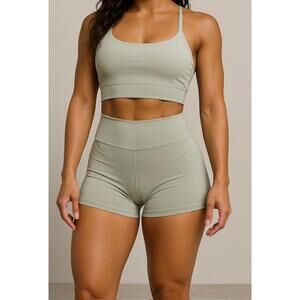 Gray High-Waisted Scrunch Workout Shorts Sculpting Gym Athleisure Size M
